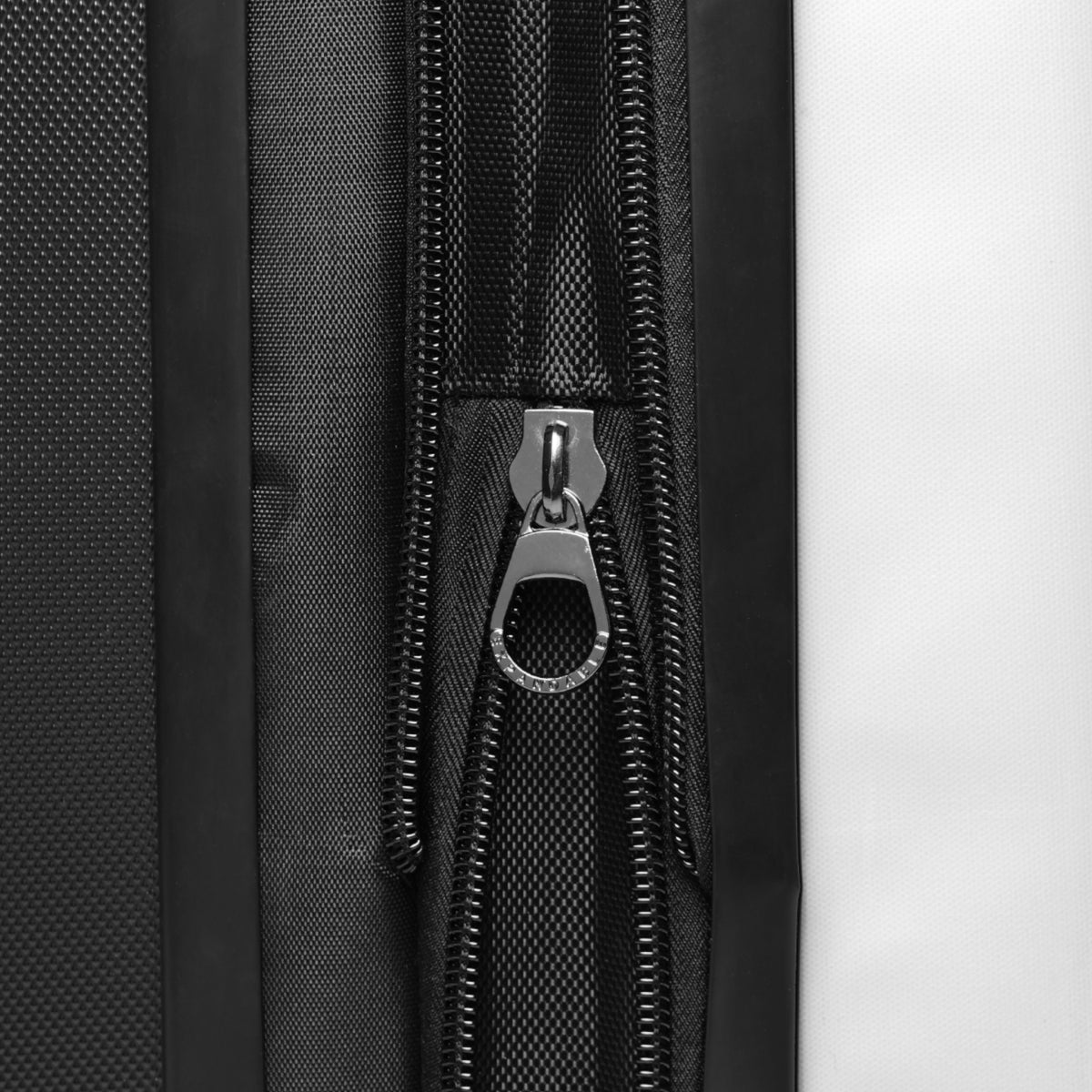 Pink Carbon Fiber Pattern Suitcase